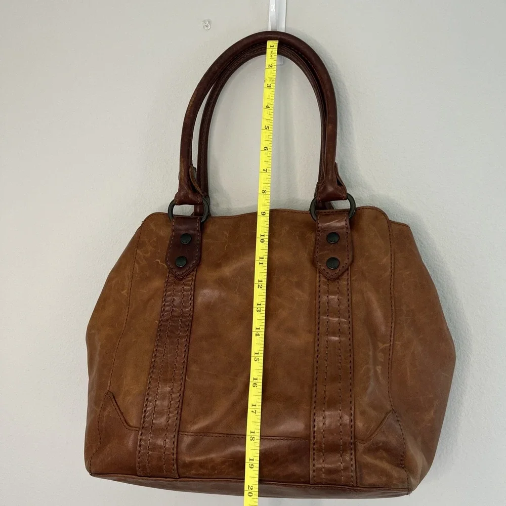 Frye Melissa Brown Cognac Leather Shoulder Bag  Distressed Boho Western New